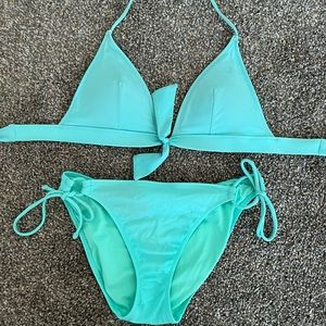 Victoria’s Secret bikini